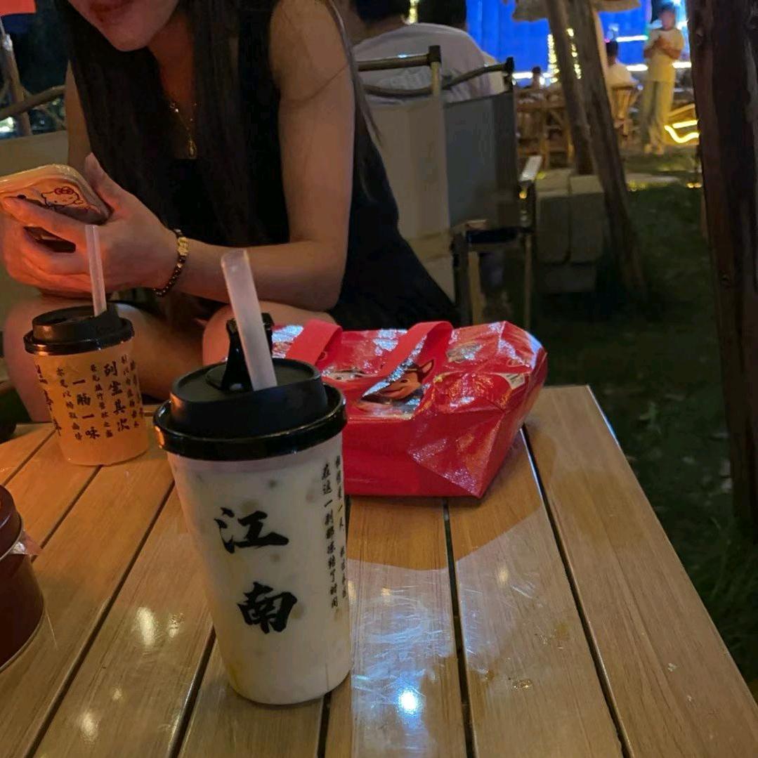 小阿姨