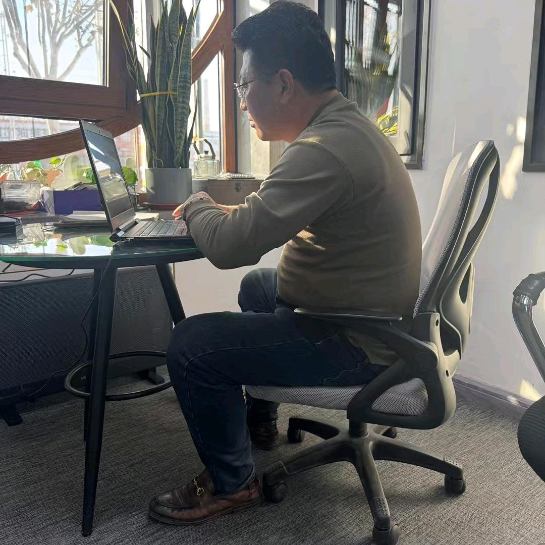 秦皇岛利众门窗厂