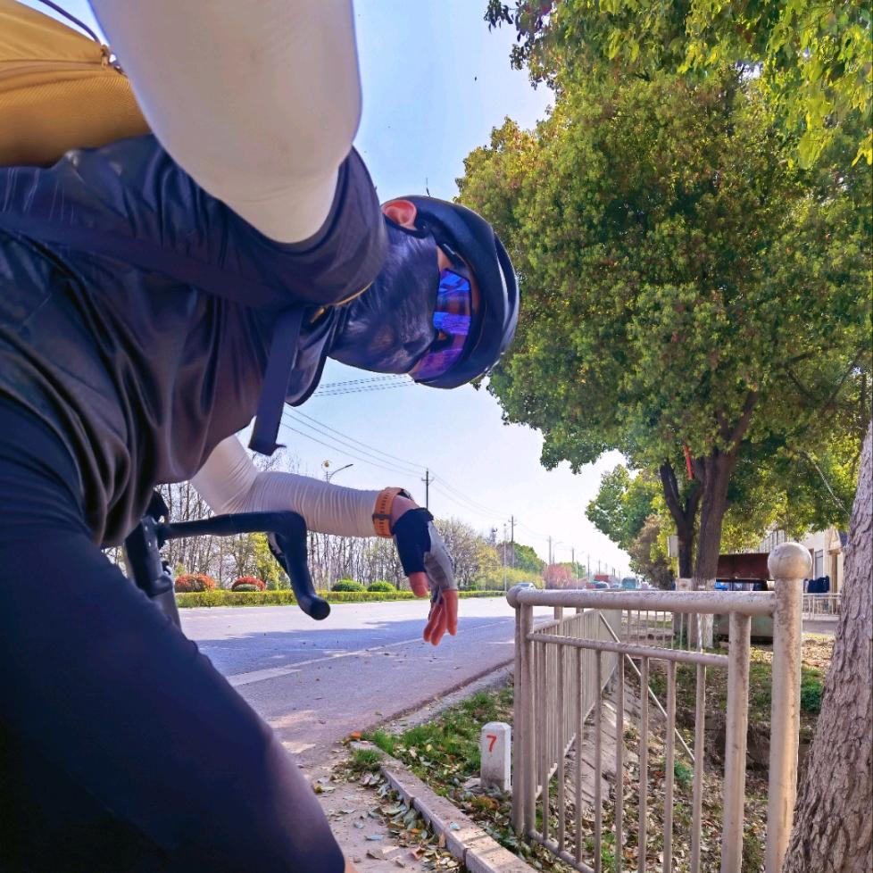 单手不会开法拉利