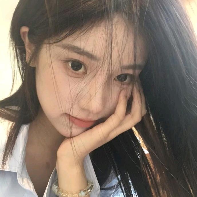 君似人间春秋