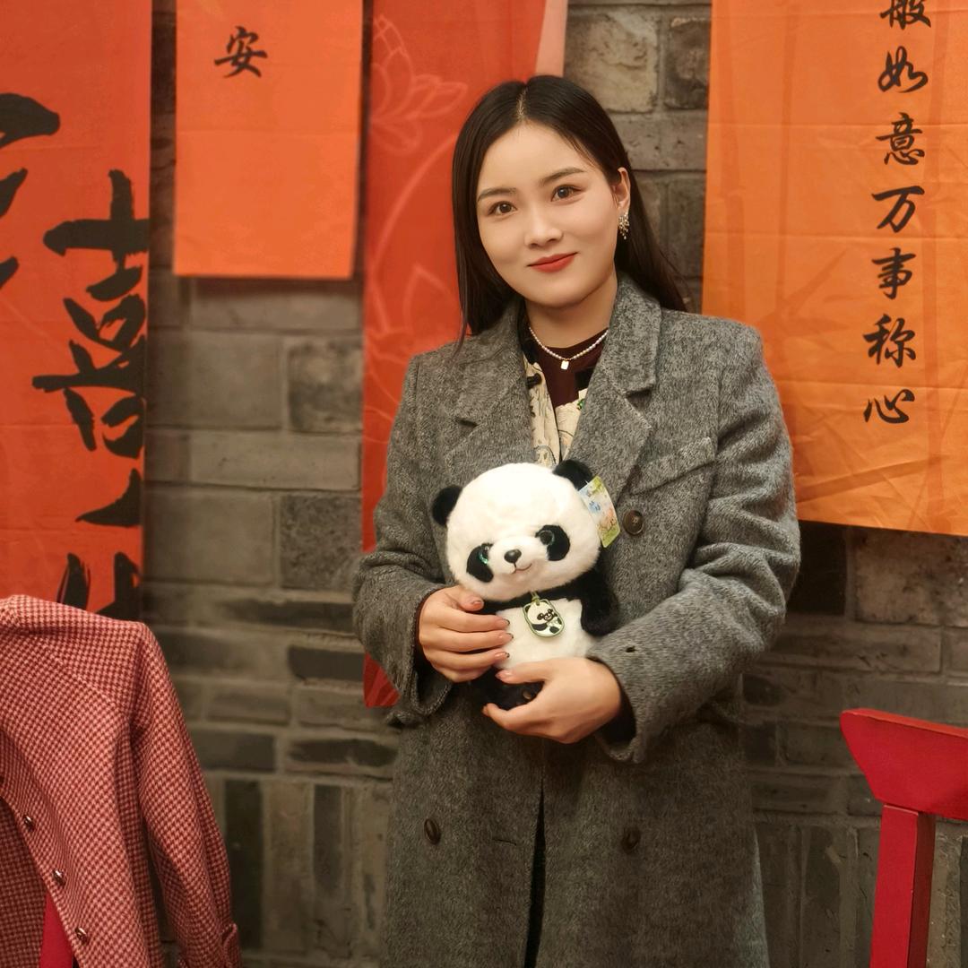 是董小姐呀