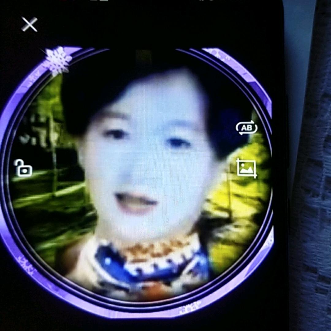 莹莹牛晚7:50直播聊天直播号在简介中