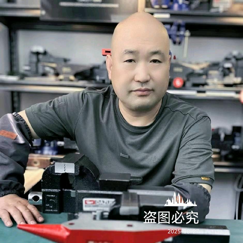 大嘴鄂精密全钢台虎钳