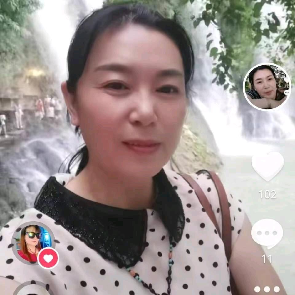 龙山金紫雨植物养发李姐