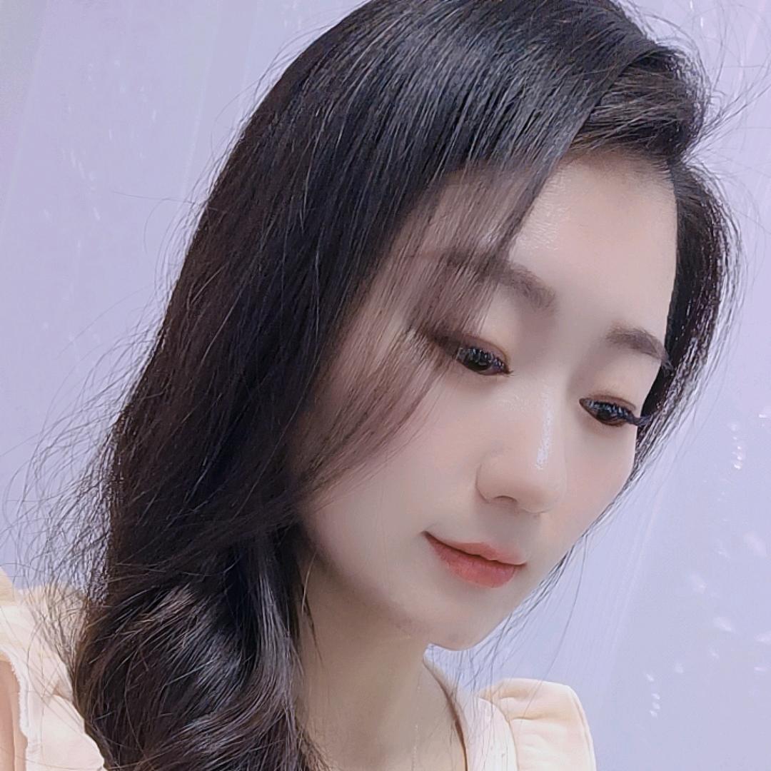 佳佳、四季衣橱