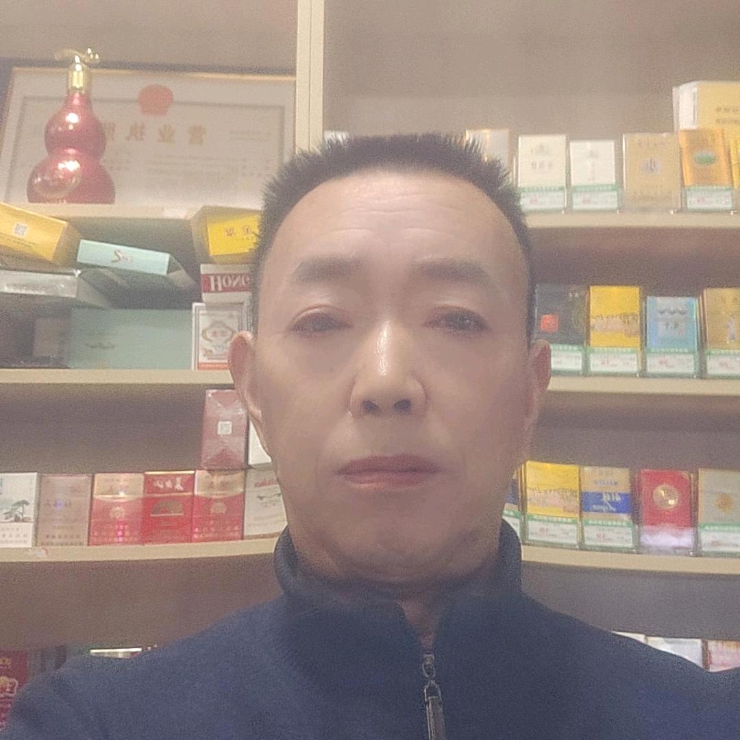 邵瑞阳光头像