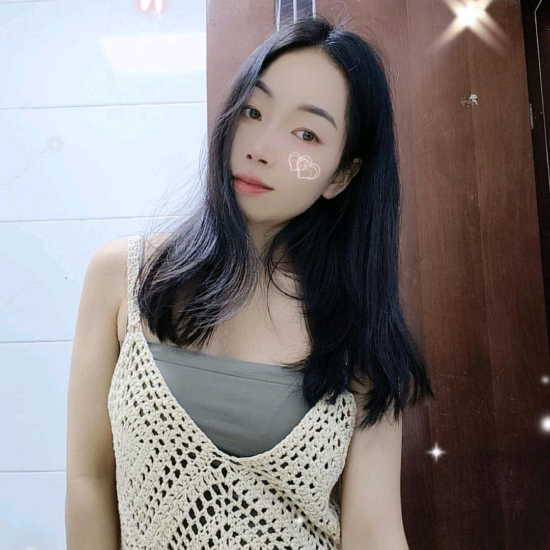 笑着退场