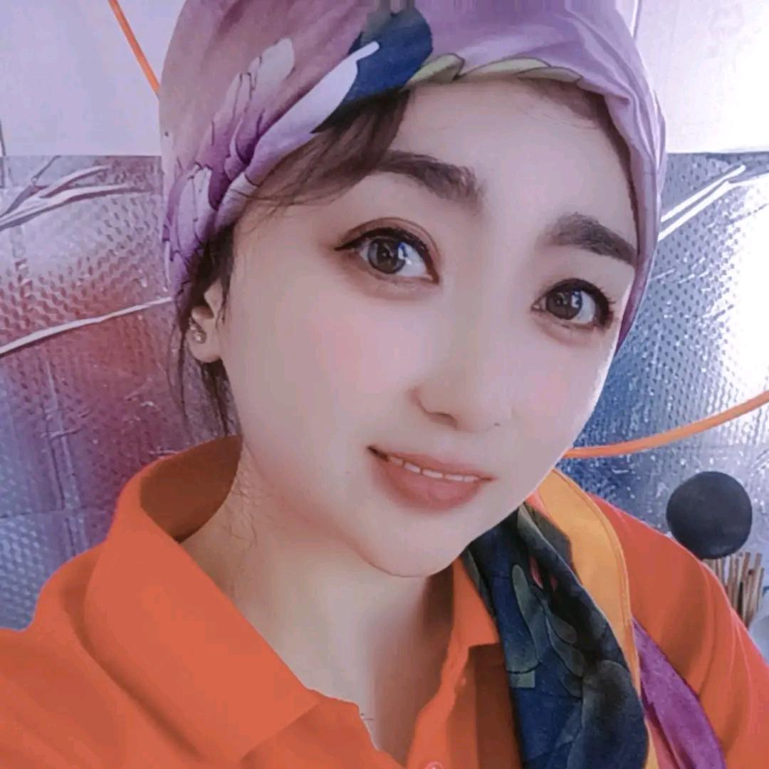 @এ᭄不发脾气只发财ོ: এ