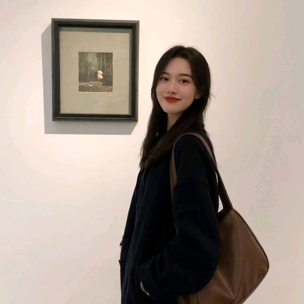 （重生之我在苏哈卖女装）