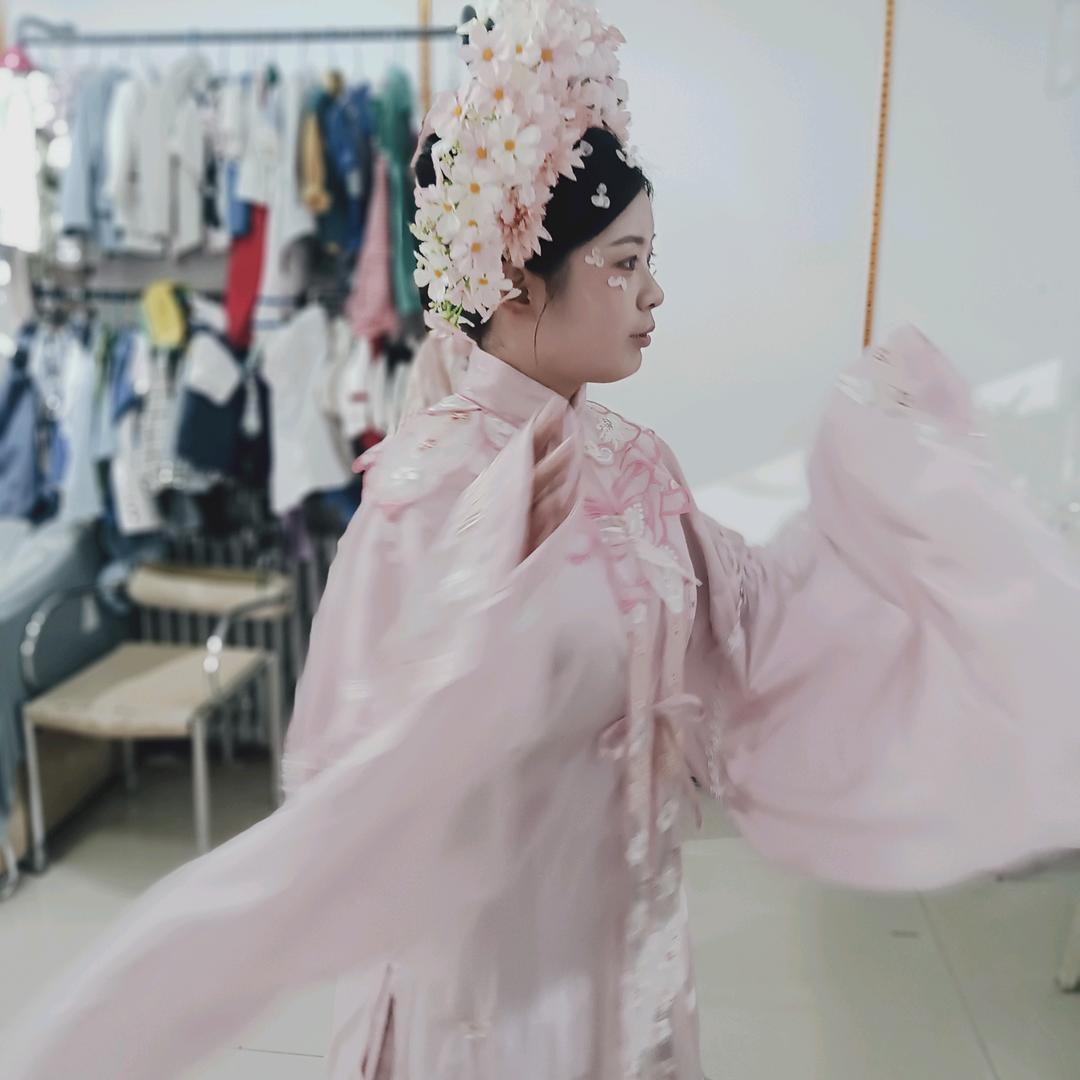 岁月是一面镜子，照己，照岁月…