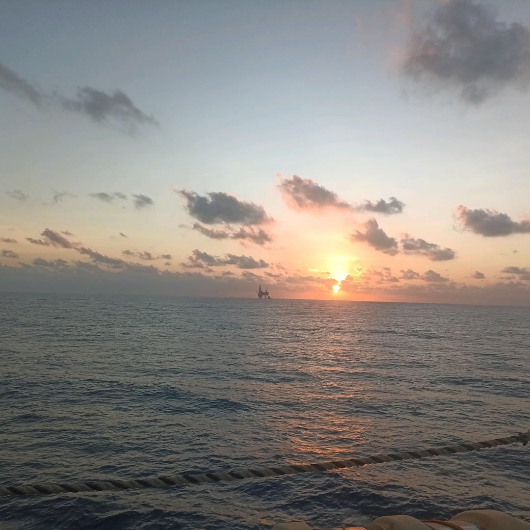 海上搬运工