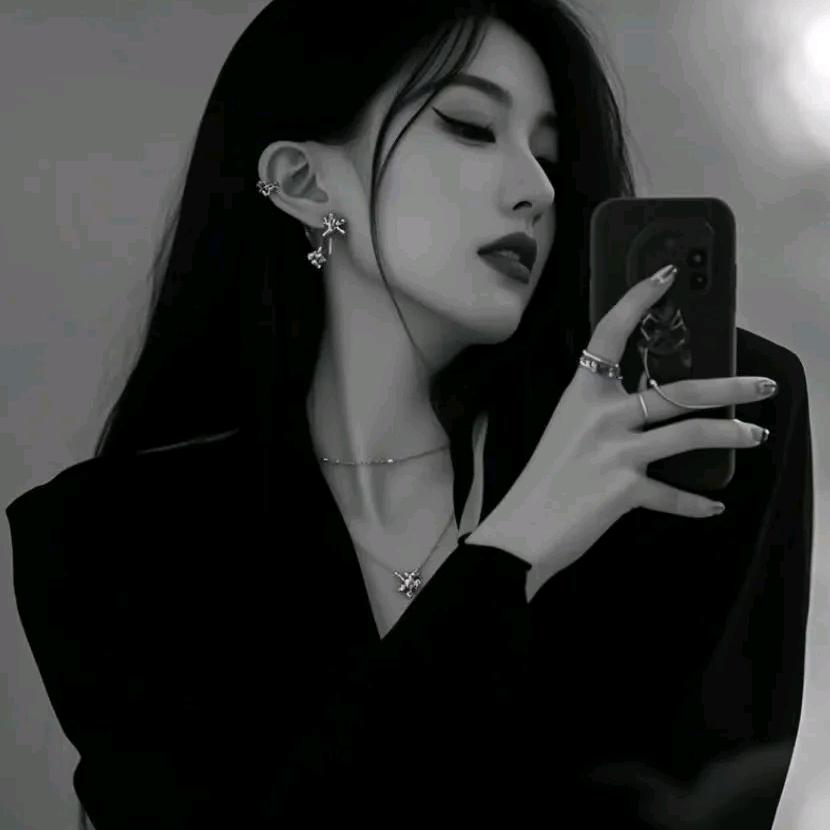 长发飘飘小仙女💞