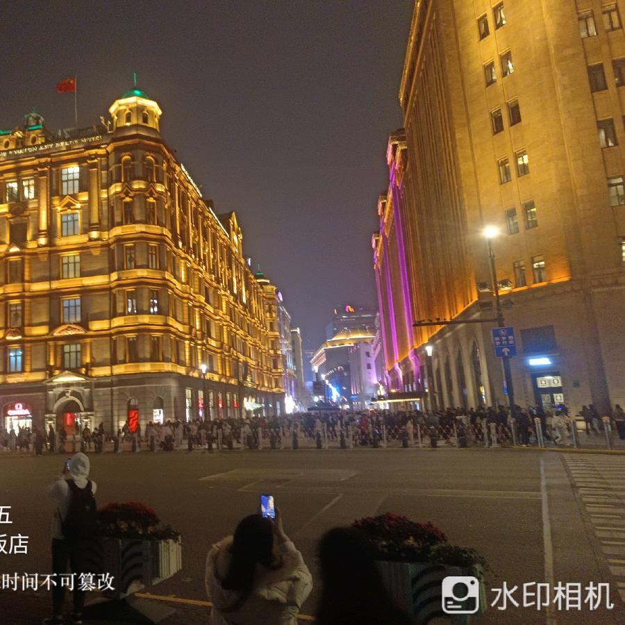 上班好累。