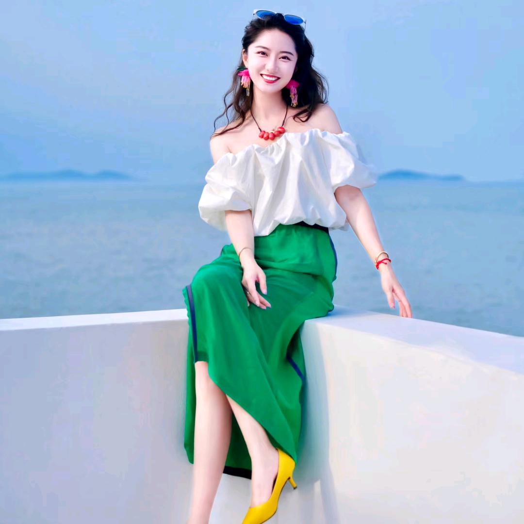 魅丽服饰【品牌正品】