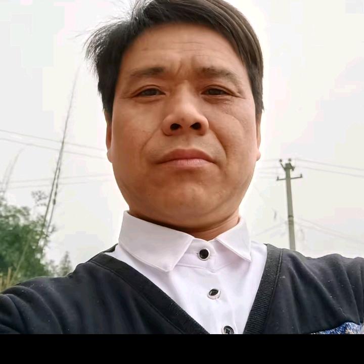 华哥，杂货铺