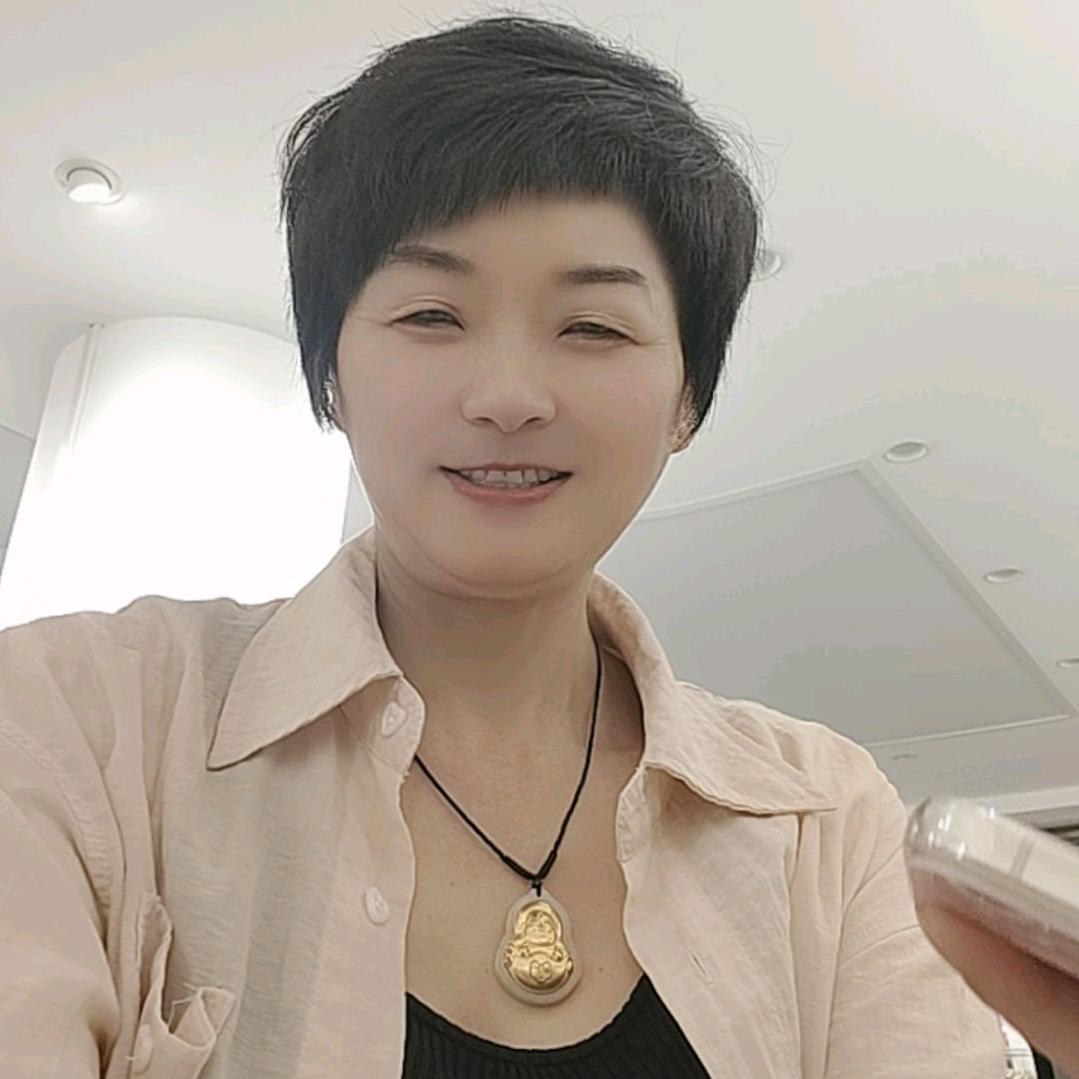 下洼星皓鞋服赵姐