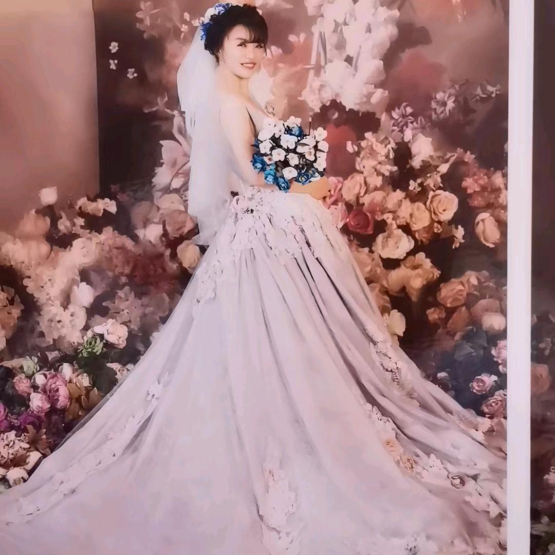 一见倾心玲玲