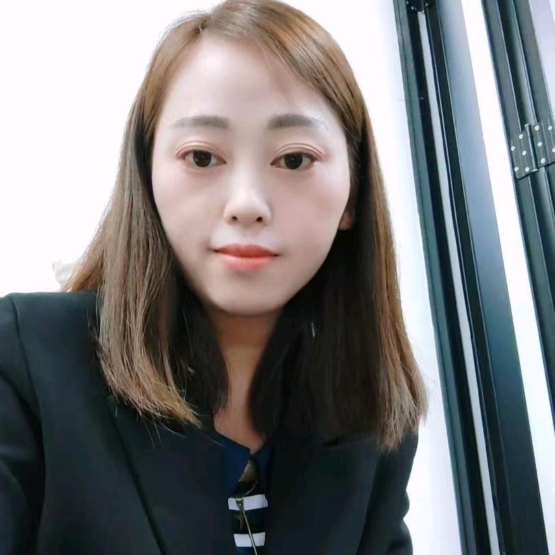 文员英子