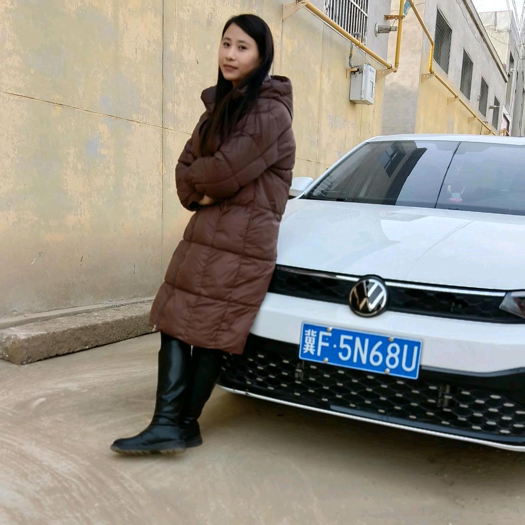 《李》丹丹
