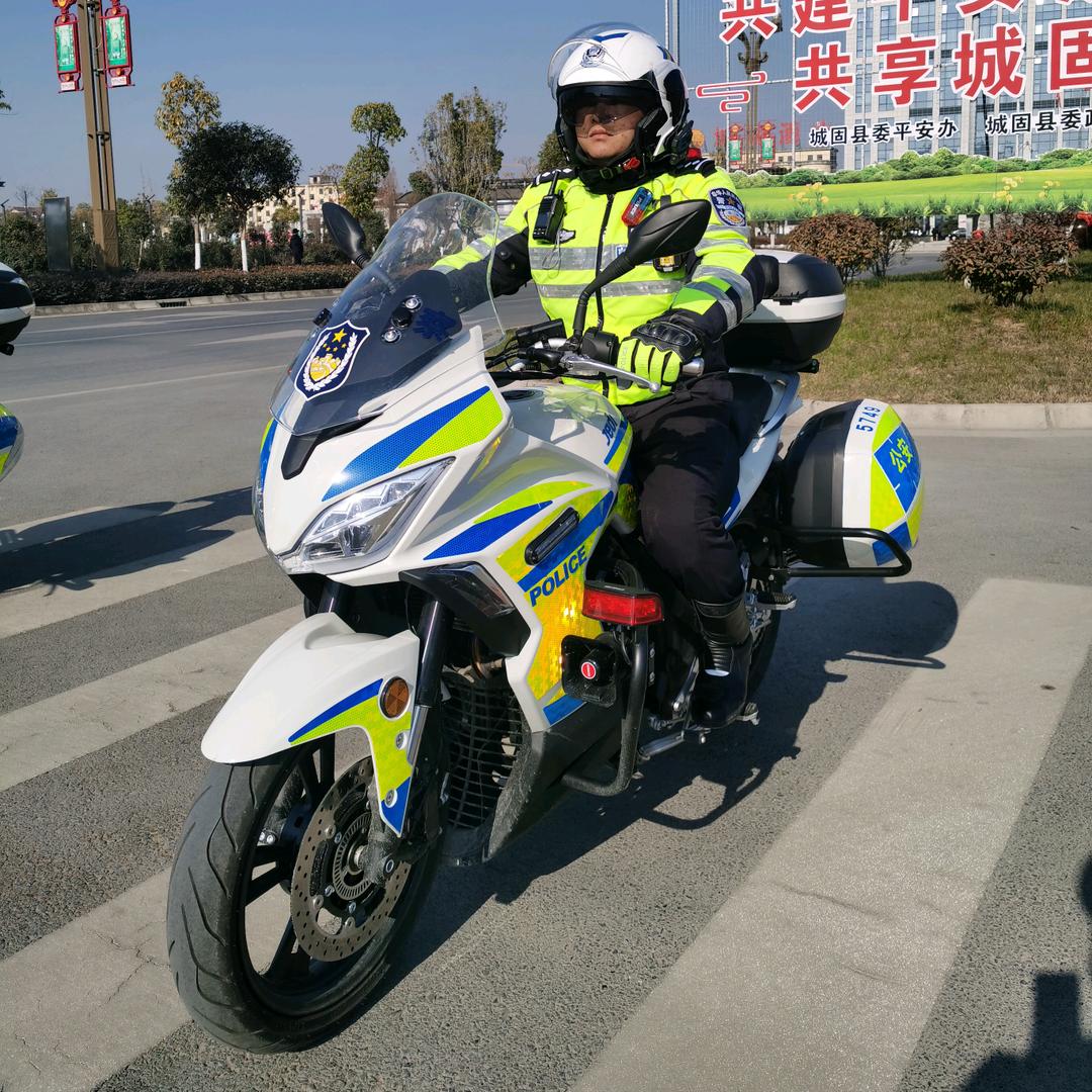 百百🇨🇳