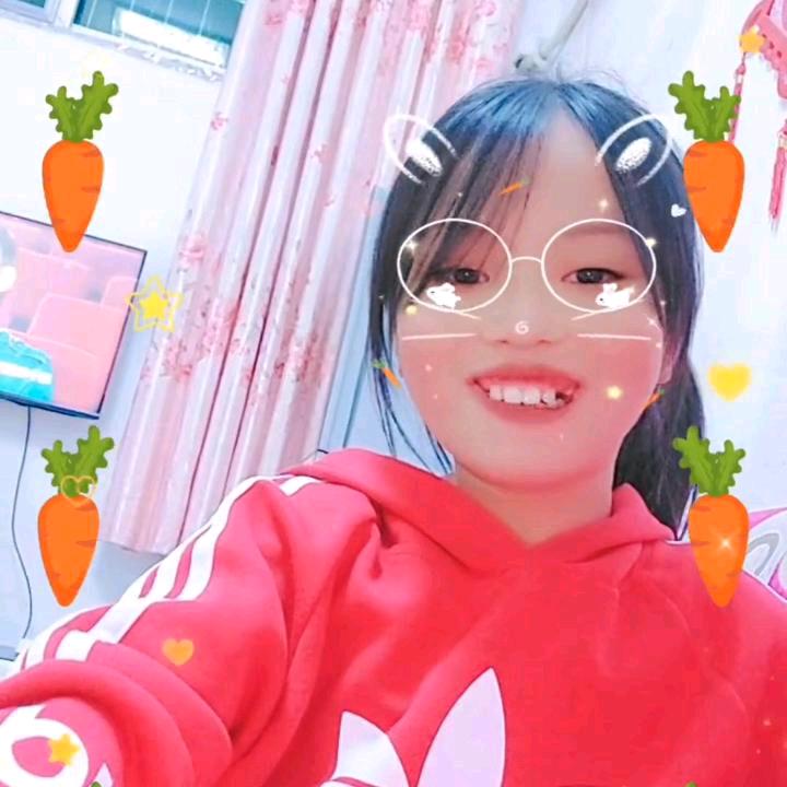 小妞👑丑宝