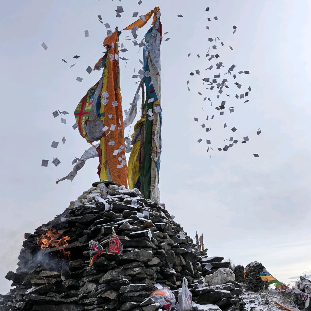 骏马家电服装店