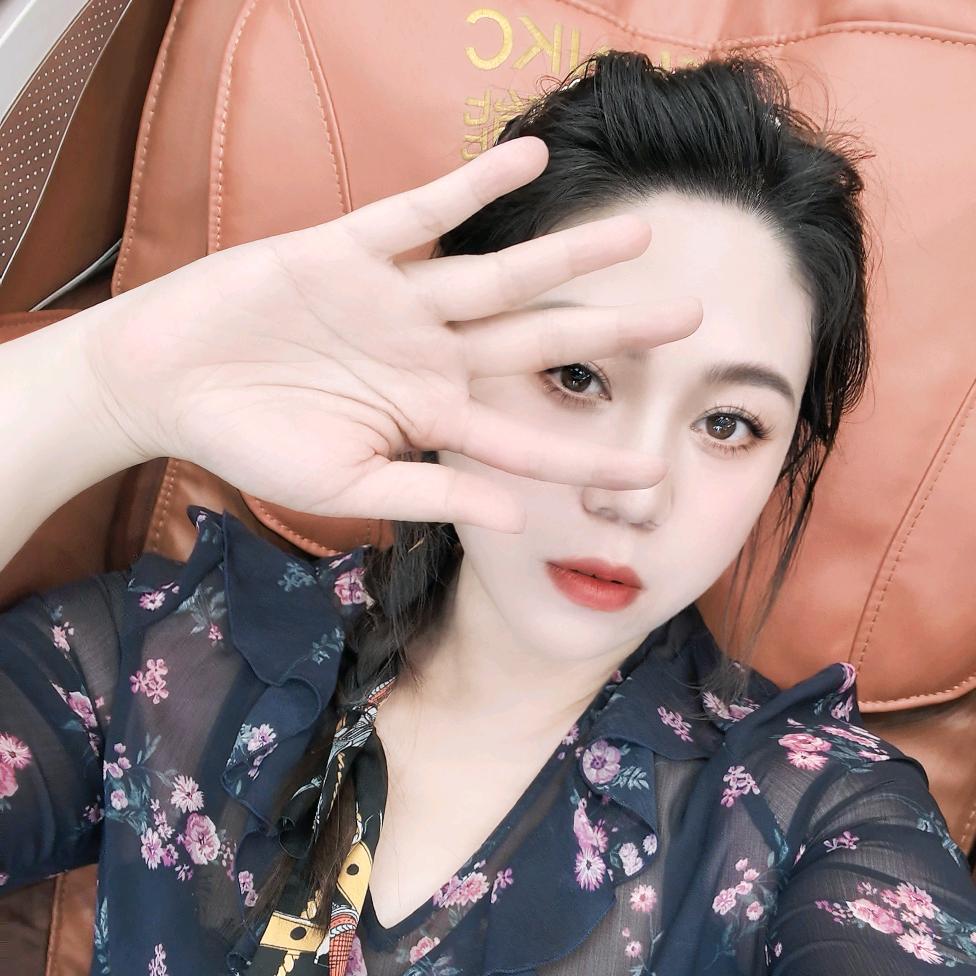 楠楠 lucky🍓（回家看病中）
