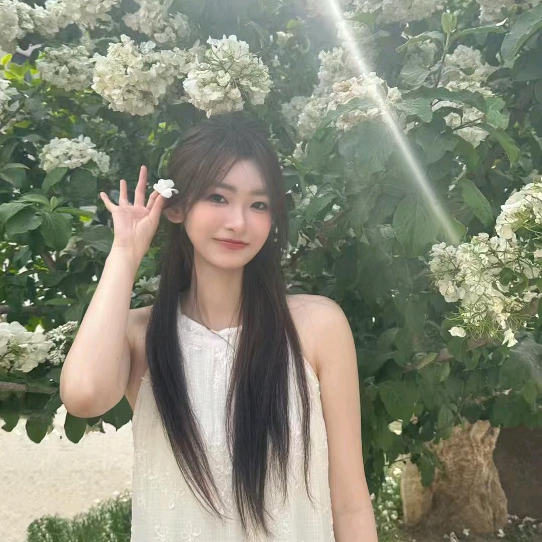 乌拉拉小魔仙女王