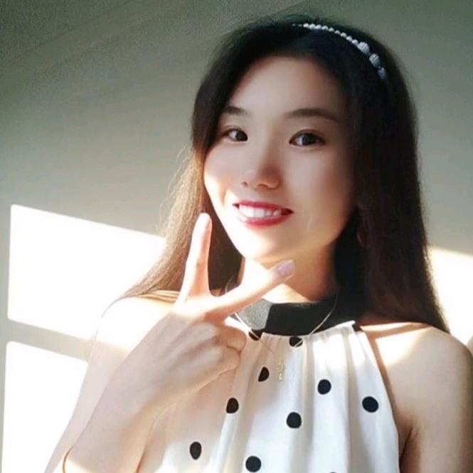 候依依