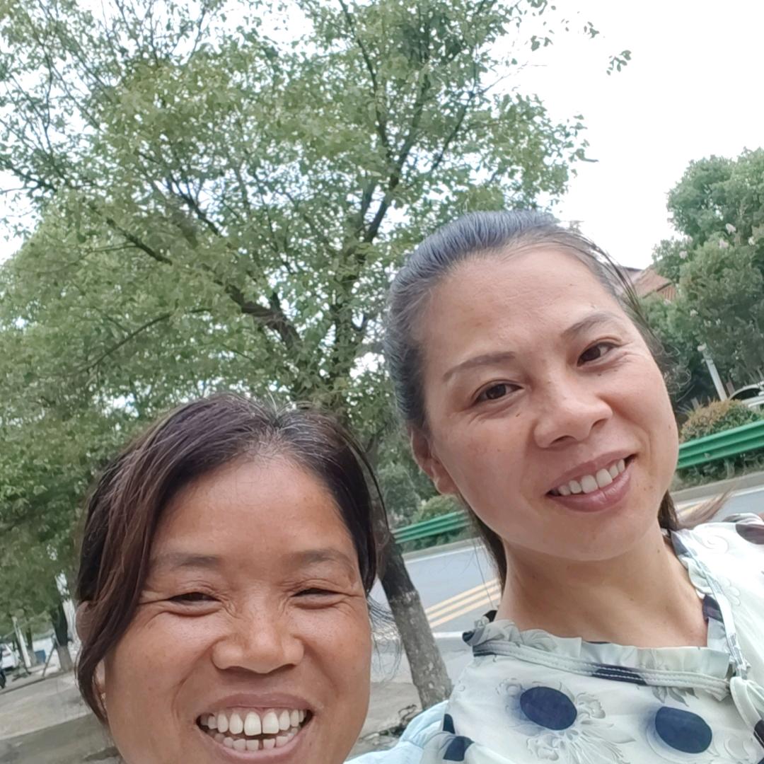 没人心疼的我