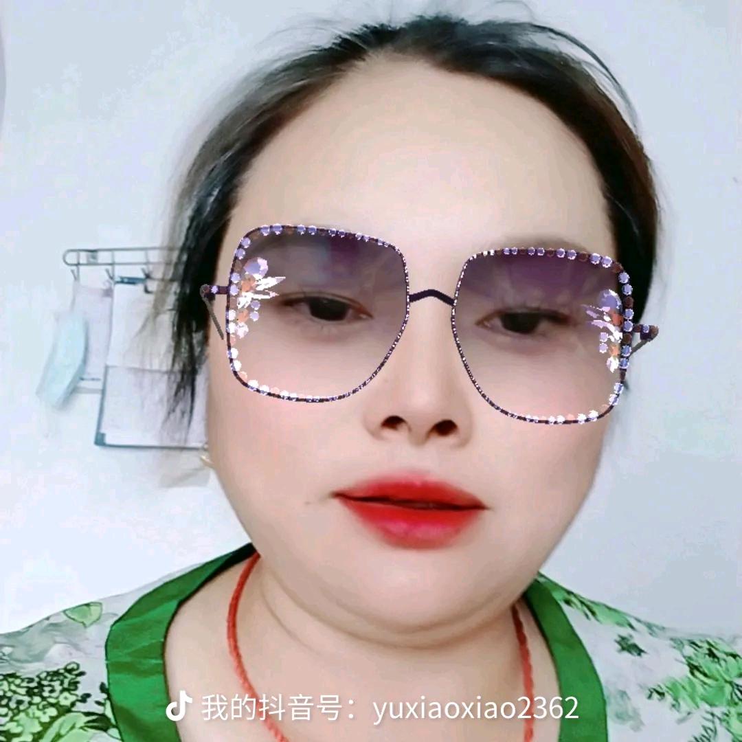 於小小
