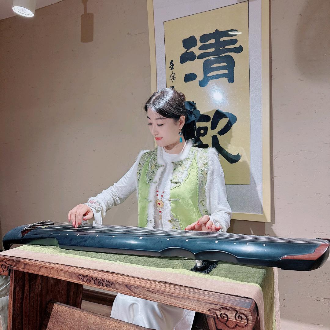 王莉