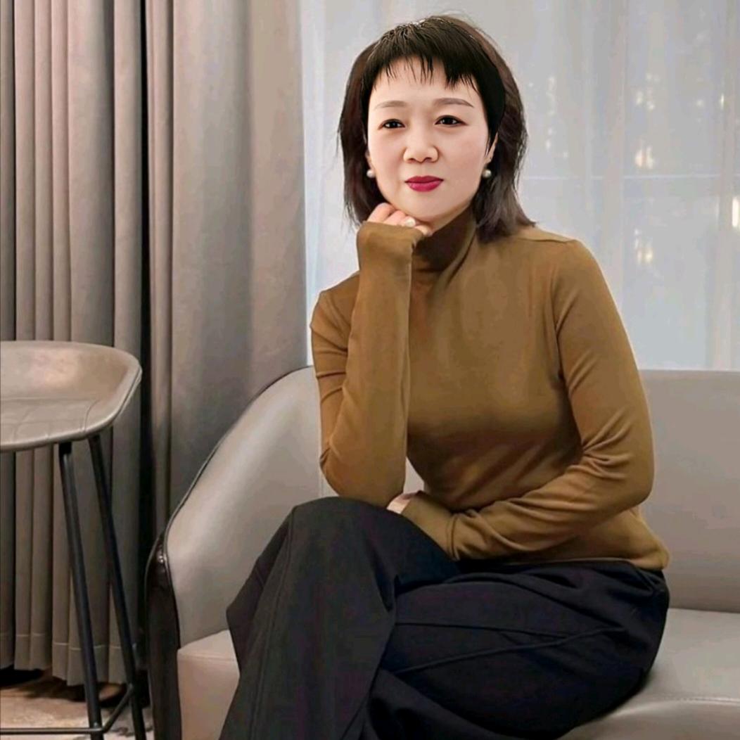 林红💃