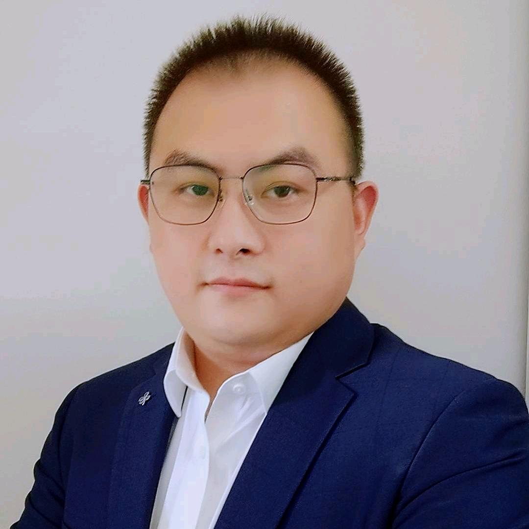玖根藤设计小李