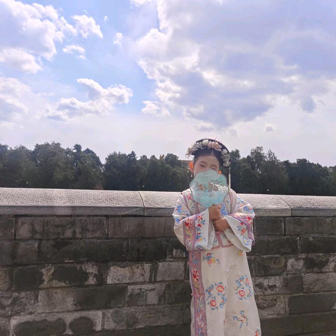 李新爱王悦茜