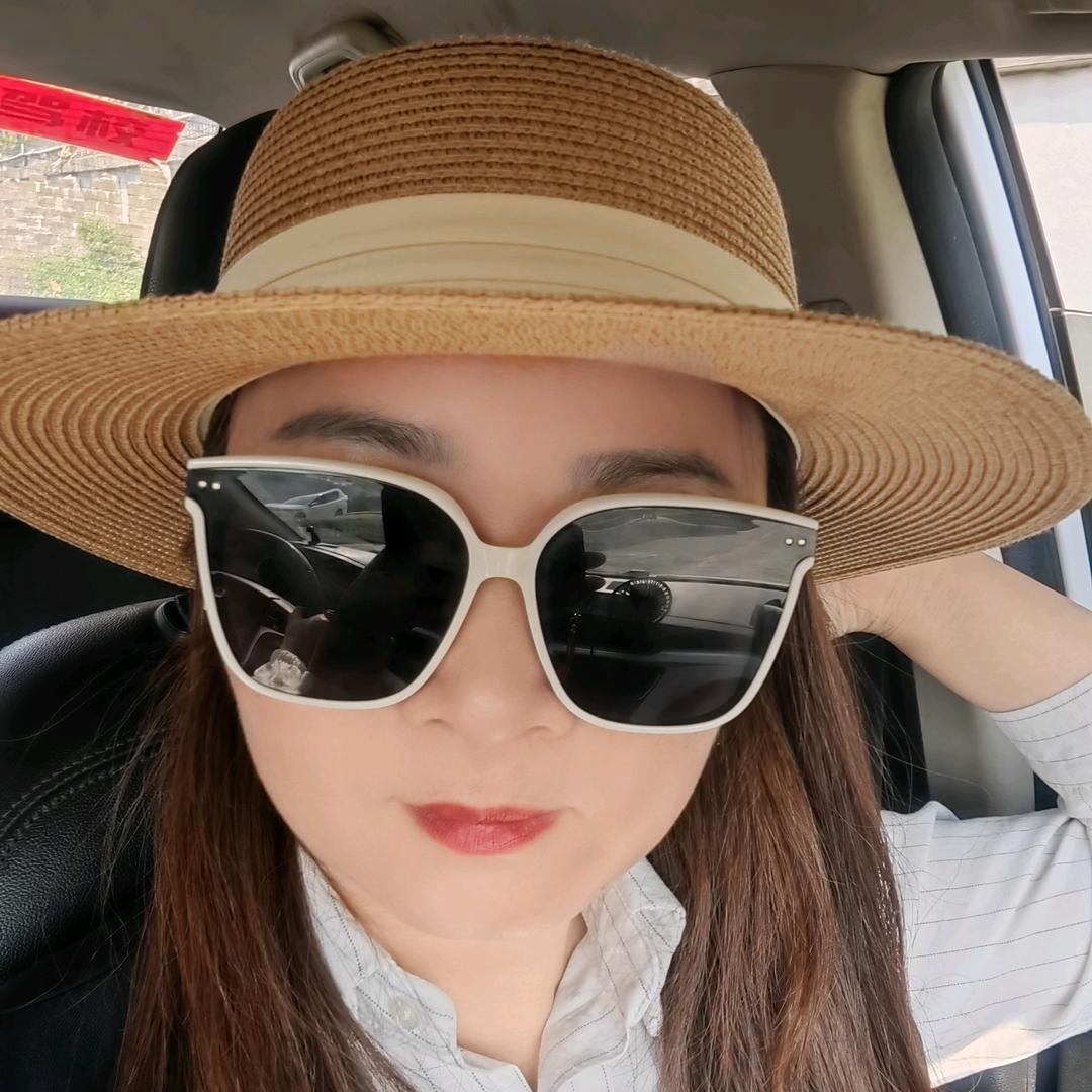 科技小车教练刘静