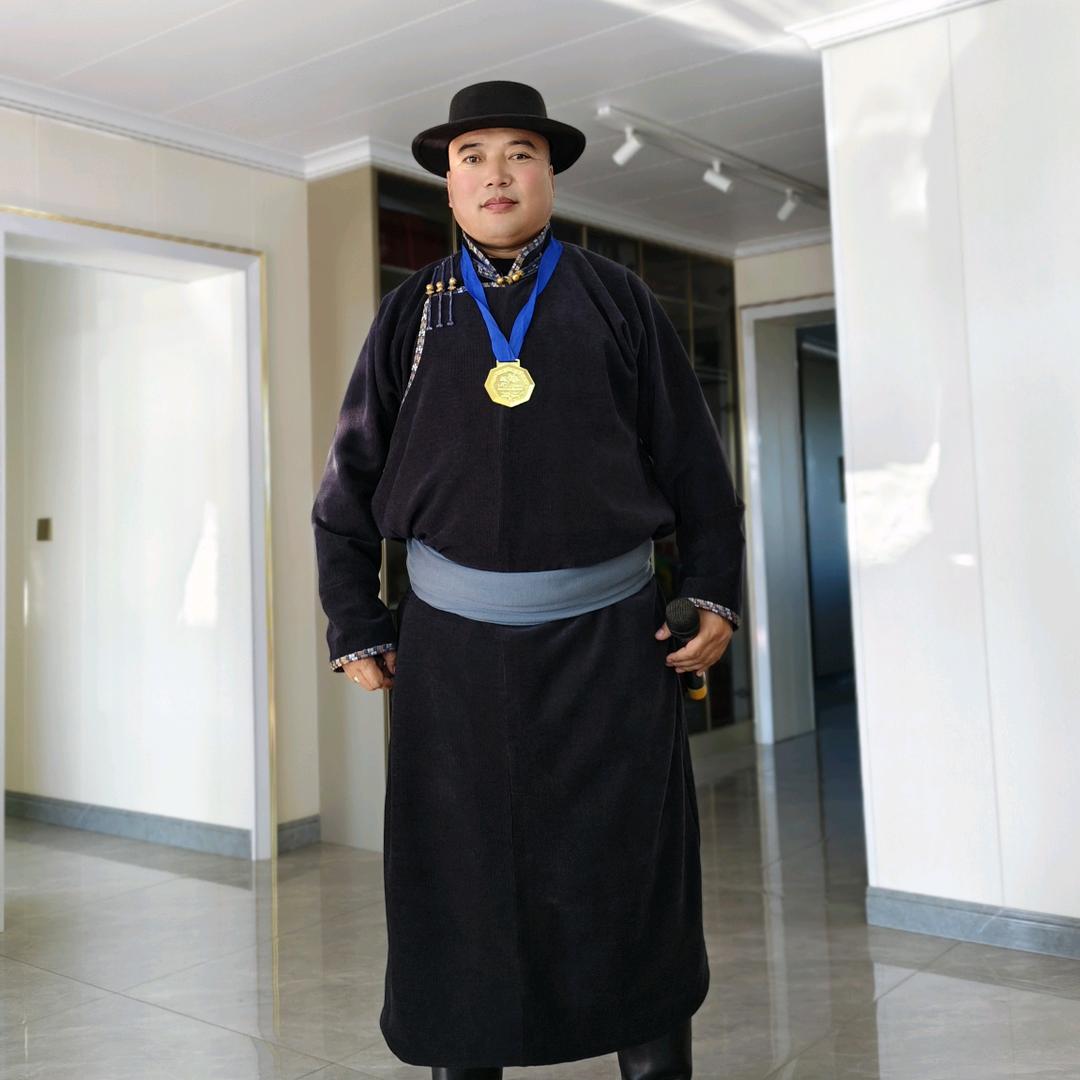 图孟巴雅尔
