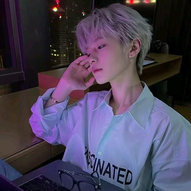 ៚᭄笑望🍁ॣ࿐ᩚ: 红尘ᝰ