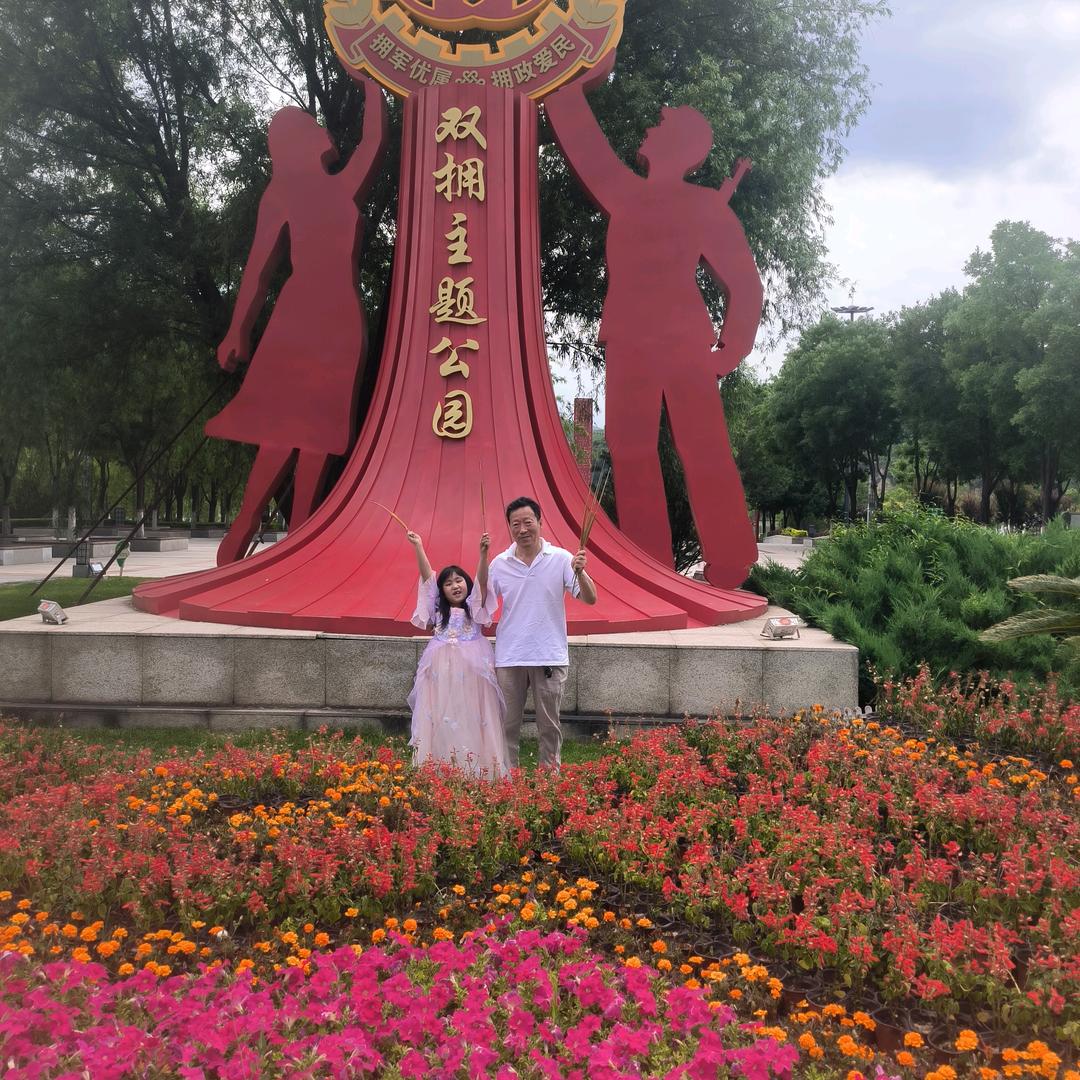 怡丁轩乐味餐厅，李会计炒鸡.运城炒鸡面。