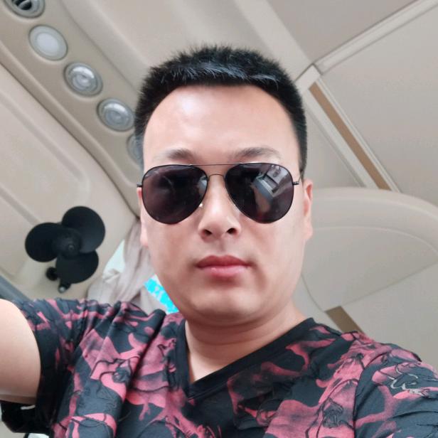 王小飞