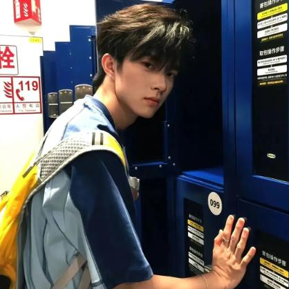 起风了🌪️💨