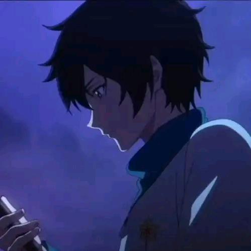 乌鸦不像写字台