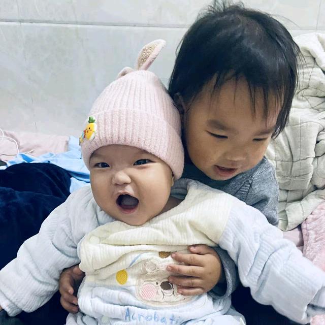 小艳艳✔一依滴日常