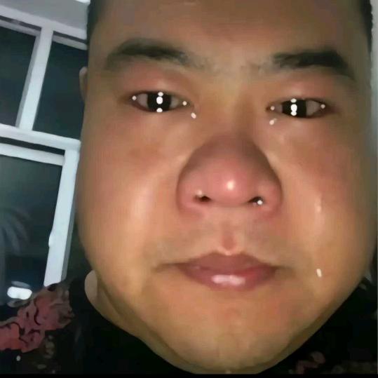 奶白的雪子