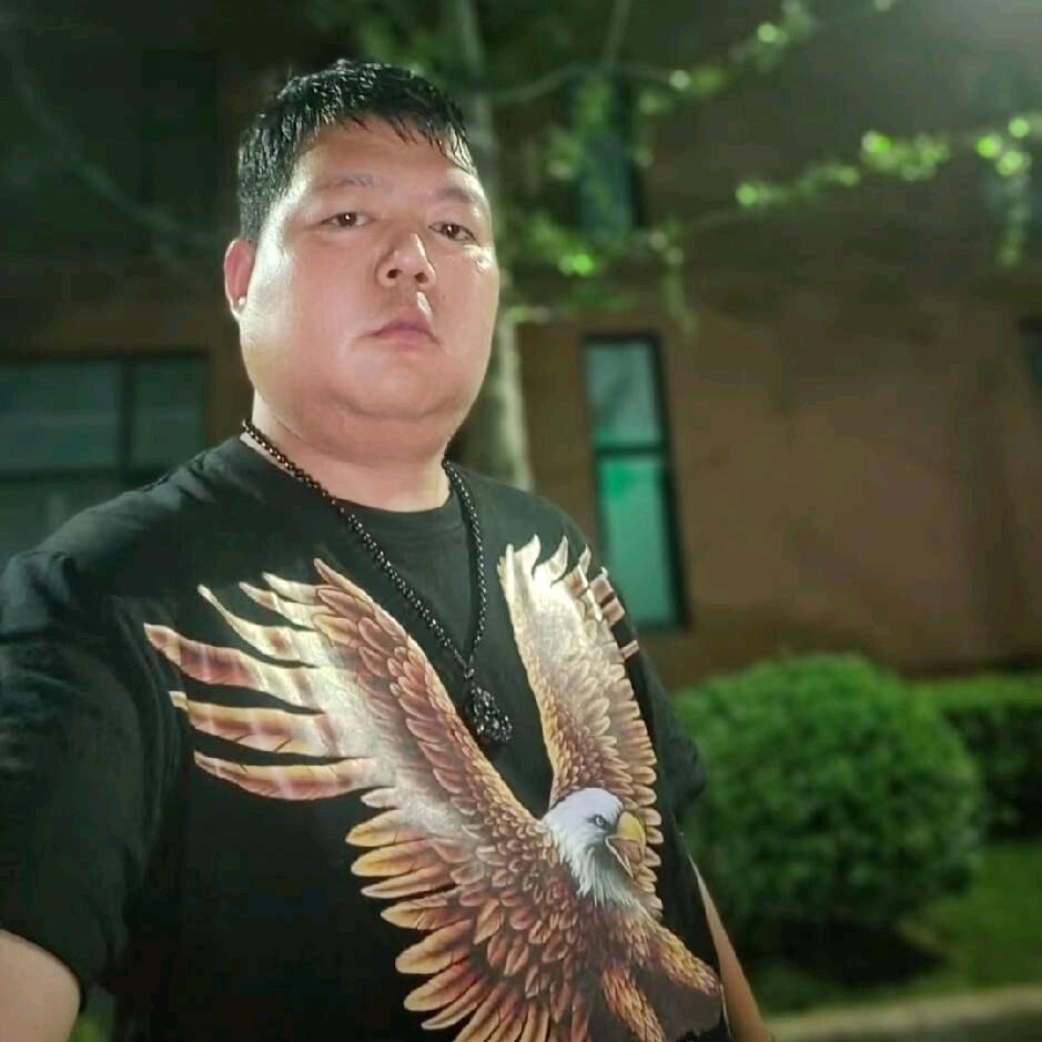 汽车博主——卢长伟