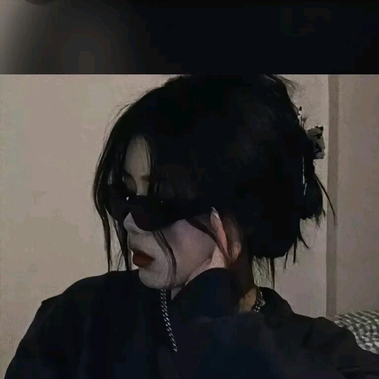 李 啊姨