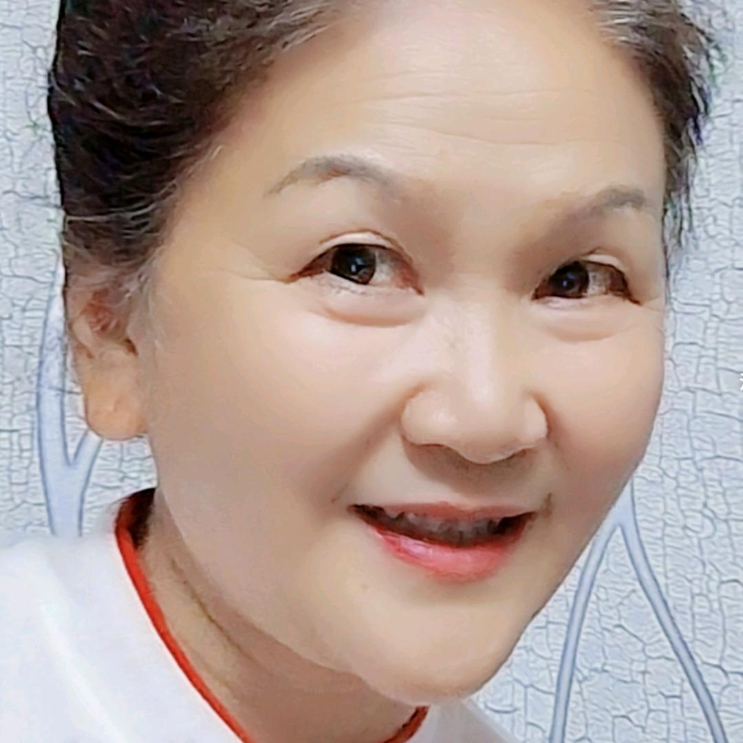 谭红霞