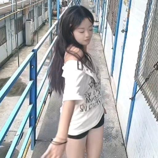 玲儿爱跳舞