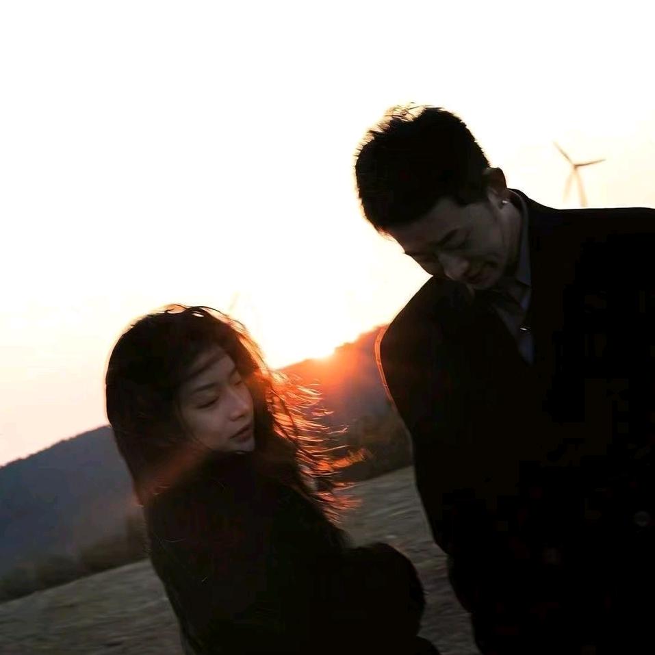 爱睡觉的小男孩