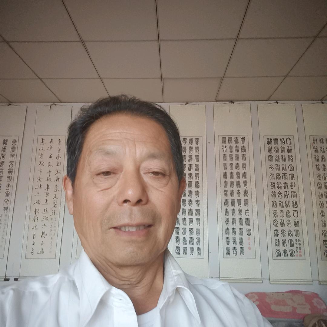 骏马